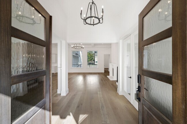 Photo - 3714 Grennoch Ln