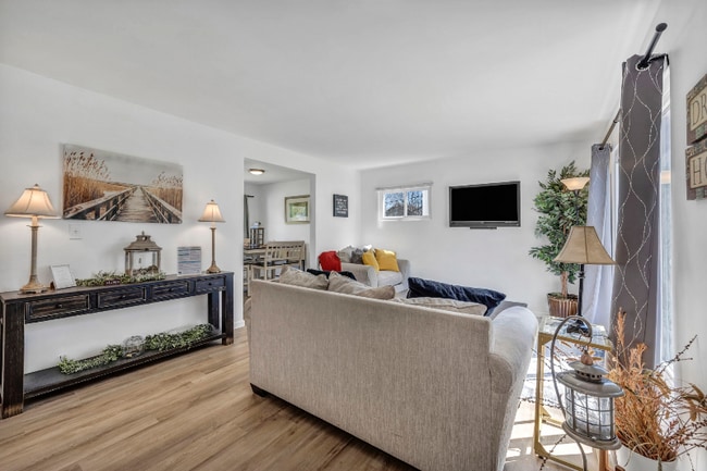 Photo - 113 Madison Ave