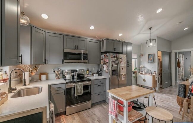 Photo - 530 Missouri Ave S