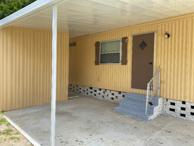 Photo - 144 Stuart Cir