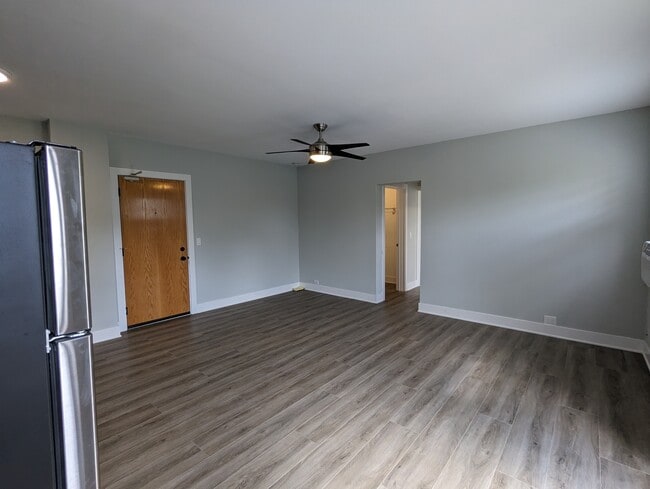 Photo - 730 Judson Ave