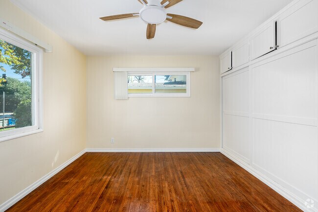 1BR, 1BA - 765SF - Bedroom