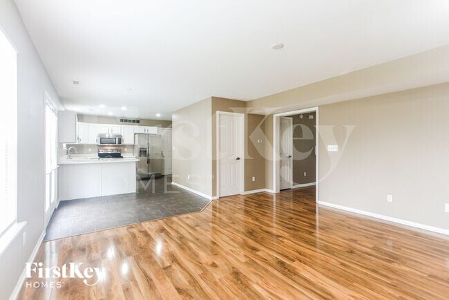 Photo - 7156 Bracken Ln