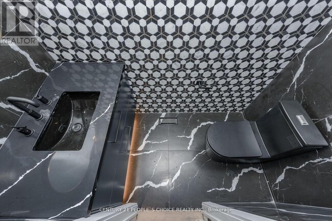 Photo - 90 TWELFTH STREET