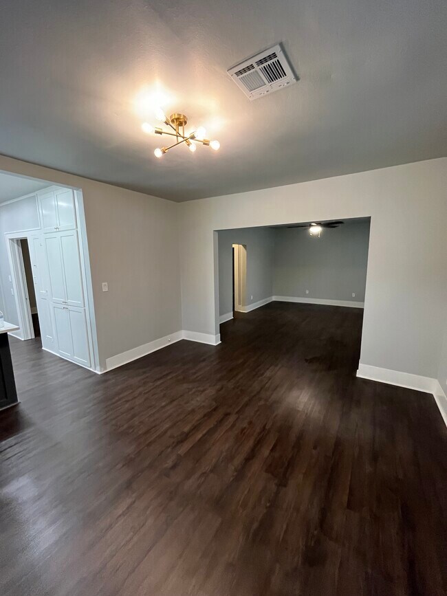 Photo - 1620 N Marion Ave