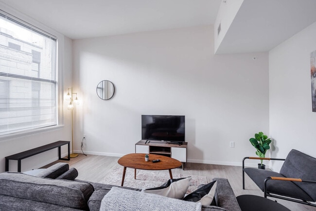 Photo - 9-JAN-JAN E 4th St Unit ID1222846P