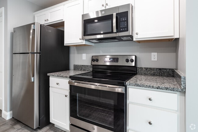2BR, 1Office, 2BA - 1200SF - Kitchen