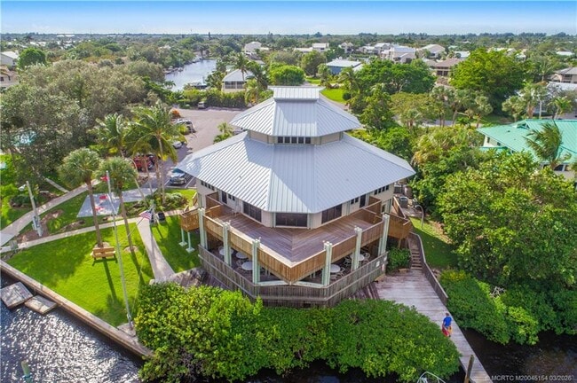 Photo - 4095 SE Centerboard Ln Unidad 6-B