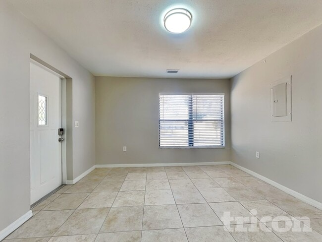 Photo - 14931 Pine Crest Rd