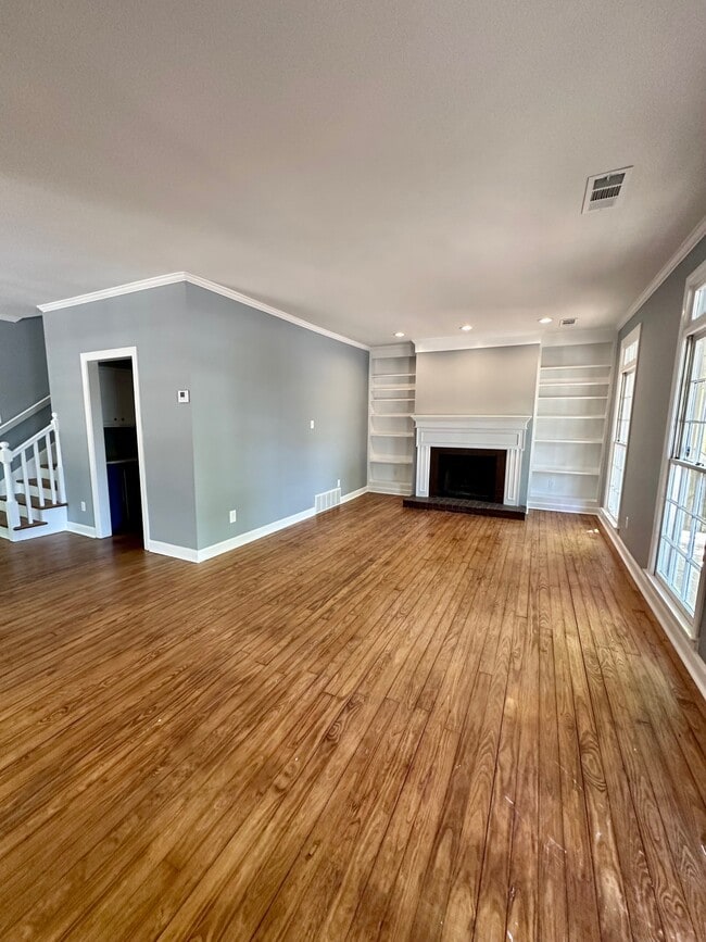 Photo - 1994 Peabody Ave