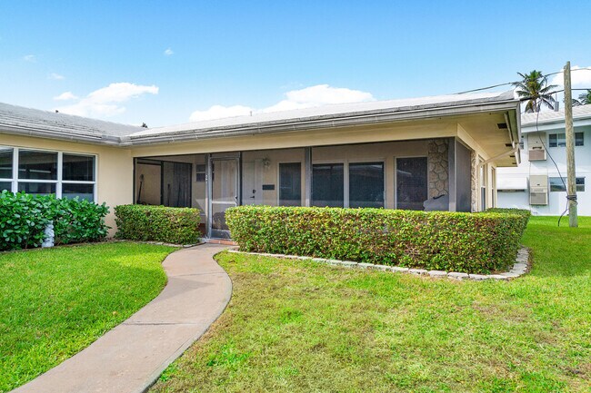 Building Photo - 2757 NE 29th Ave