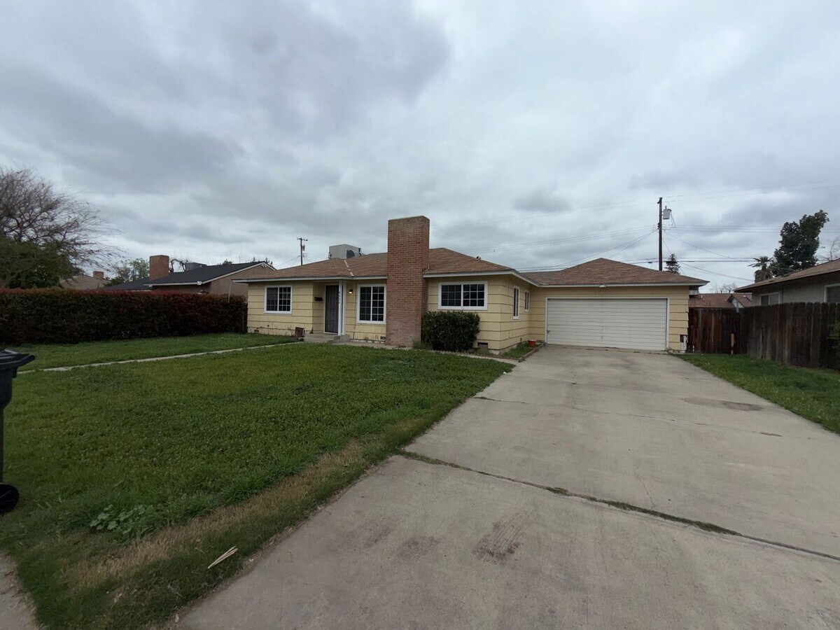 Coming Soon: 3-Bedroom Home with Covered Patio, 2-Car Garage & Large Driveway - Coming Soon: 3-Bedroom Home with Covered Patio, 2-Car Garage & Large Driveway