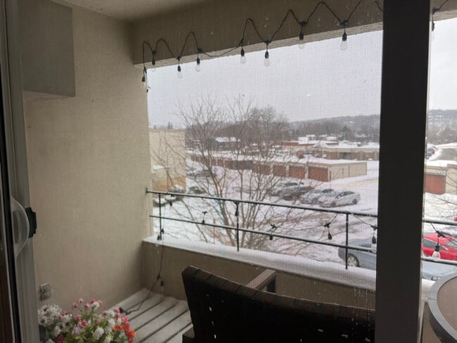 Photo - 1911 Viking Dr NW Unit Building 8 Apt 35