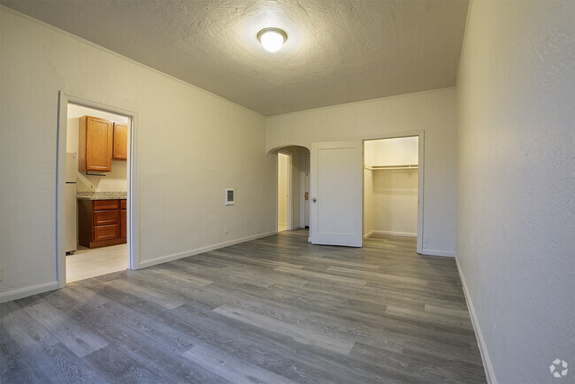 Building Photo - 5735 Avenal Ave Unit 205 Rental