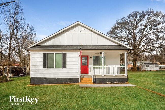 Photo - 621 E Mills Dr