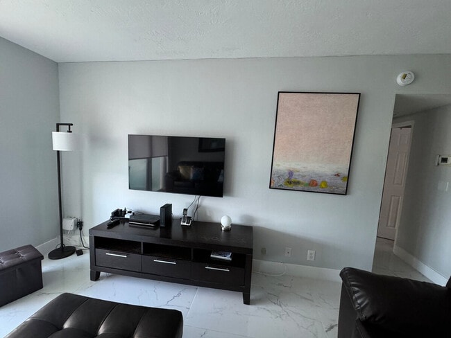 Photo - 3801 S Ocean Dr Unidad ID1341974P