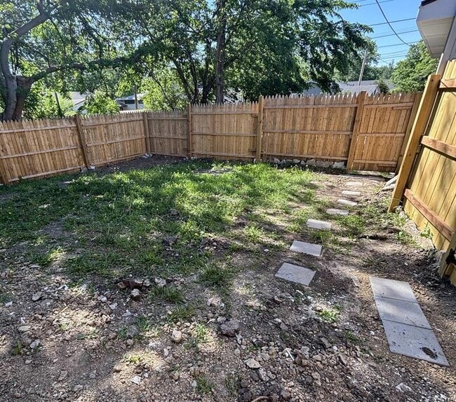 Photo - 5315 Leighton Ave Unit #A
