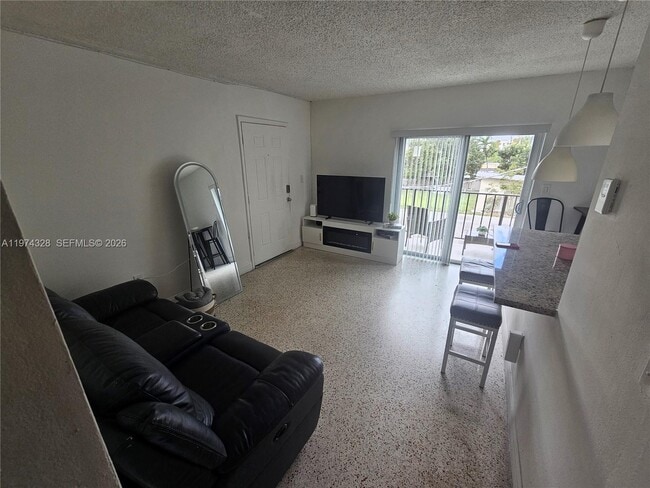 Photo - 1241 NW 6th St Unit 6