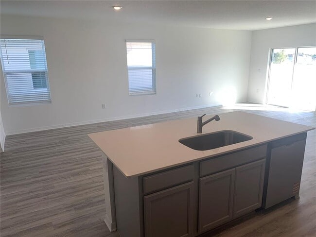 Photo - 3425 Nettle Loop