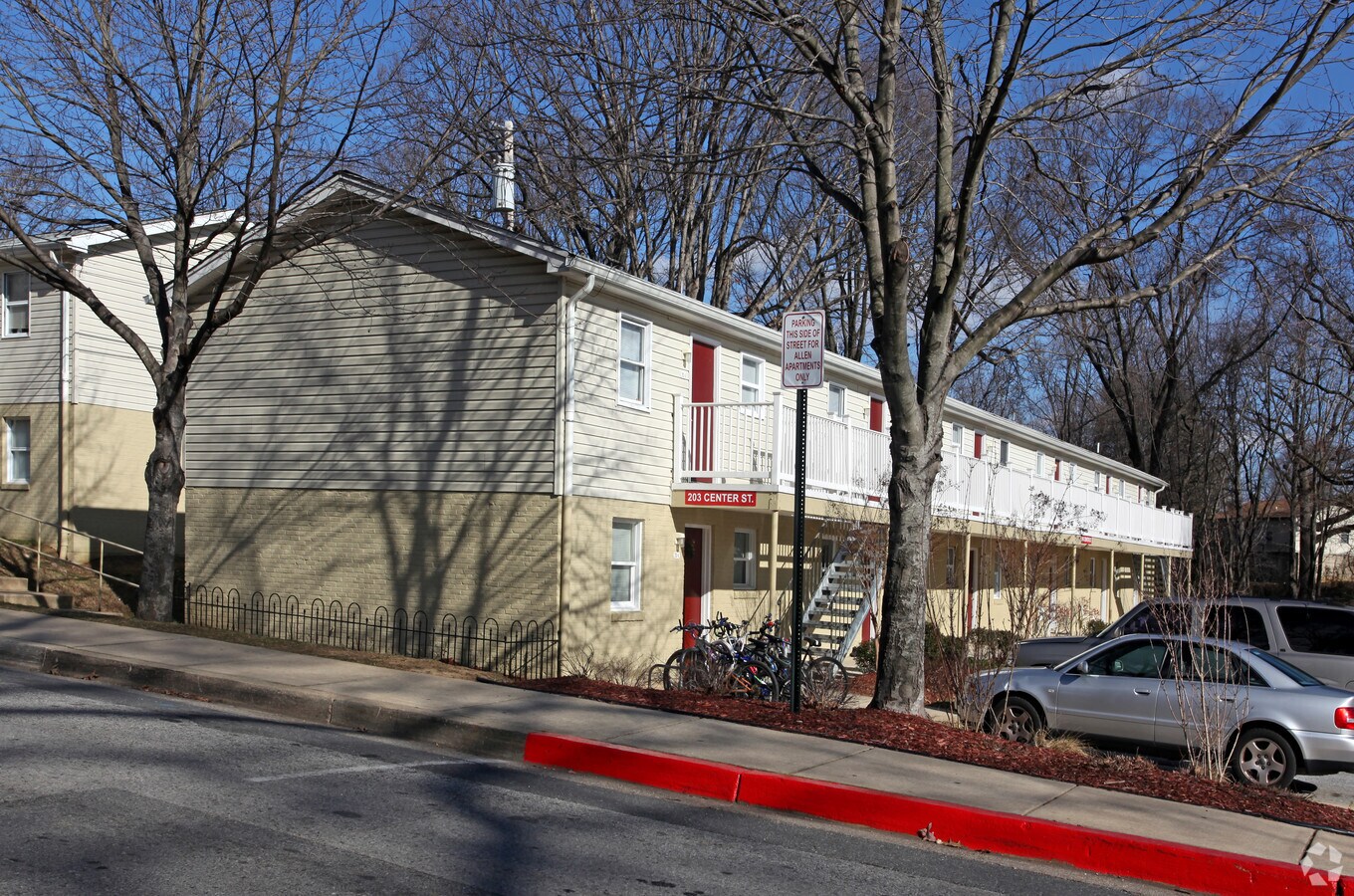 Allen Apartments - Allen Apartments