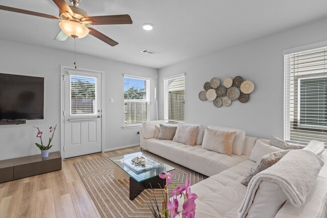 Photo - 18807 Glenwood Chase Ct
