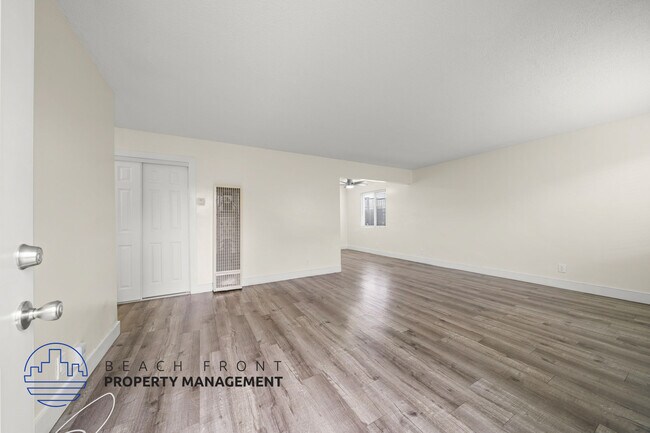 Photo - 1041-1045 Gulf