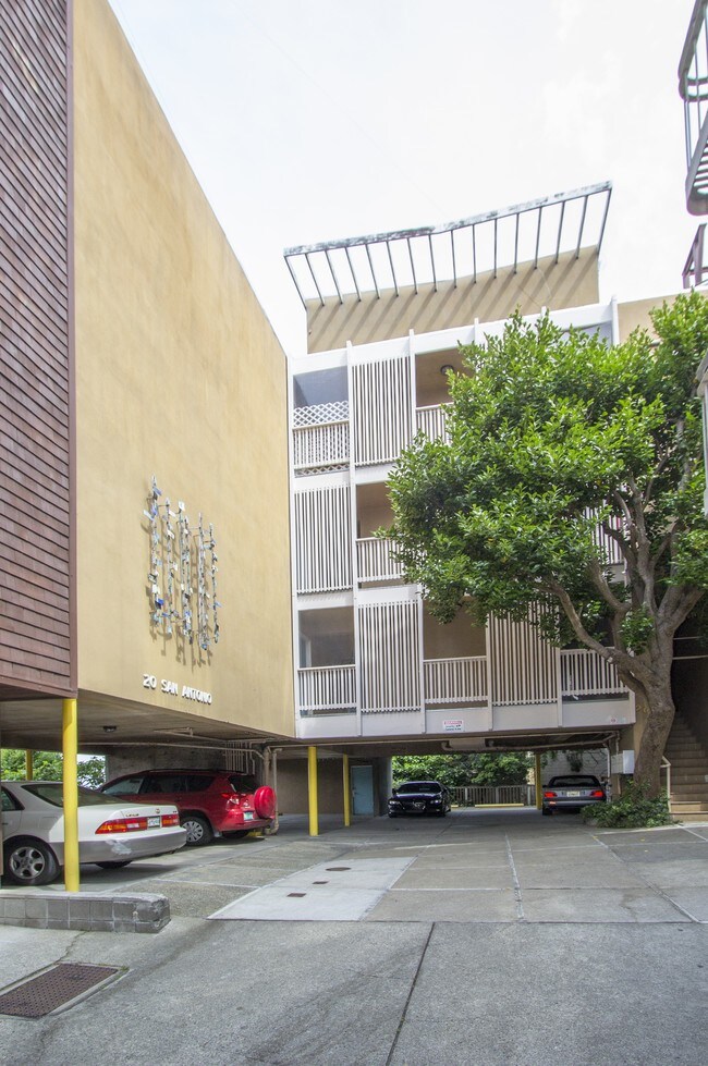 Photo - 20 San Antonio