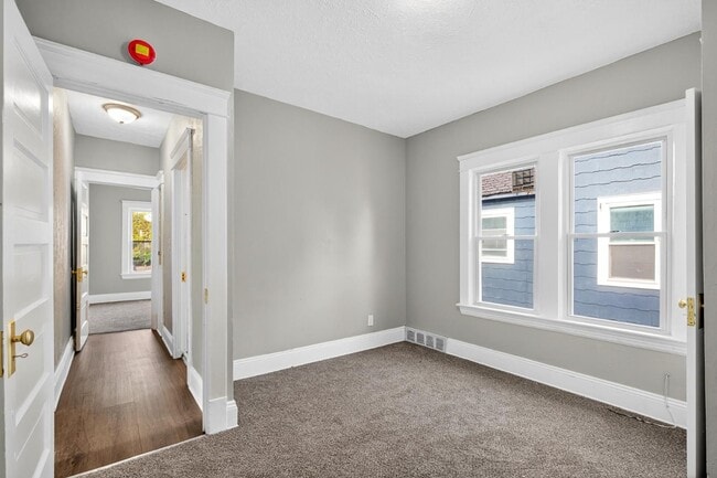 Photo - 13608 Earlwood Rd Unit 2