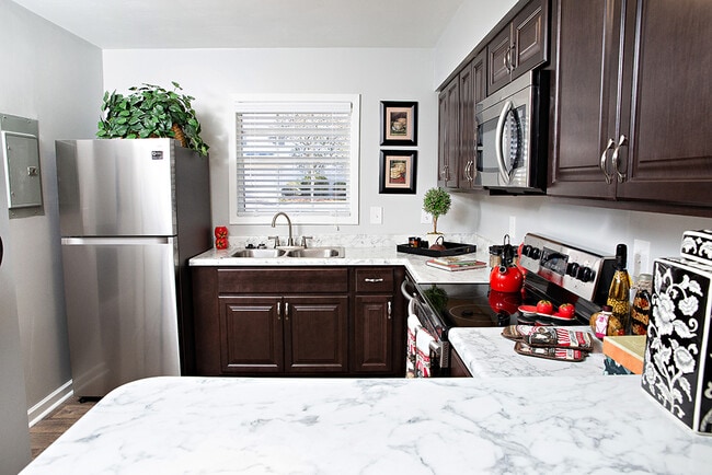 Photo - Haw Creek Mews Apartments and Townhomes