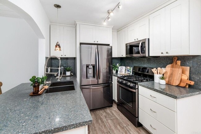 Building Photo - 7589 Alonda Way Rental