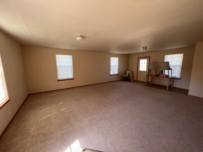 309 W Helena Ave