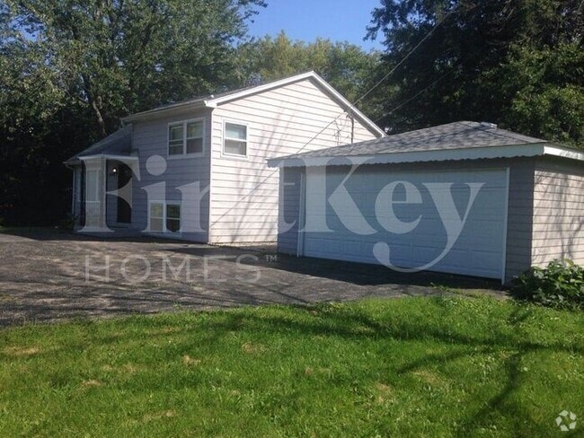 Building Photo - 12865 W Highland Ave Rental