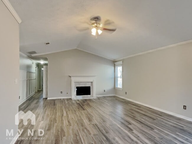 Photo - 5801 Meadowview Rd