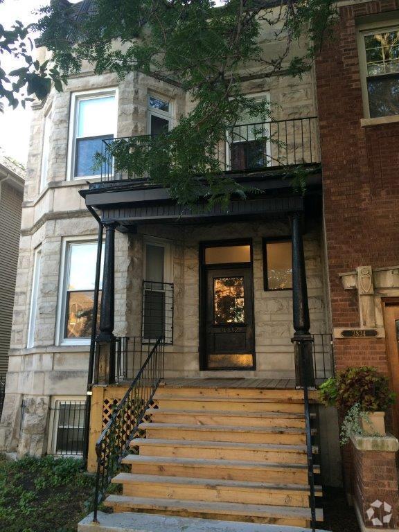 Building Photo - 3832 N Lakewood Ave Unit 2nd Rental