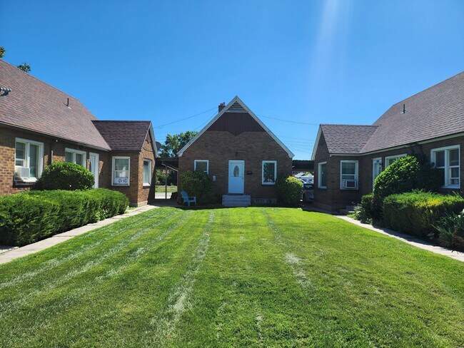 Photo - 210 E 4800 S