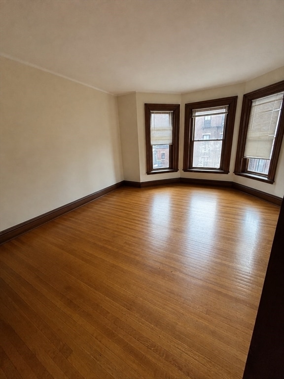 Photo - 305 Beacon St Unit 3