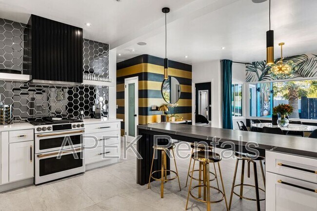 Photo - 2325 N Girasol Ave