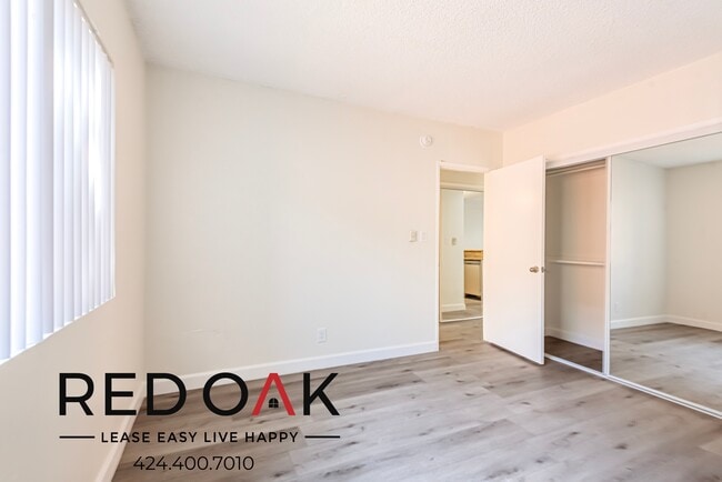 Photo - 1545 N Bronson Ave Unidad 105