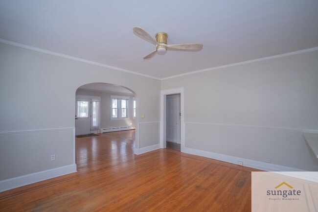 Photo - 3043 Pinewood Ave Unit 1