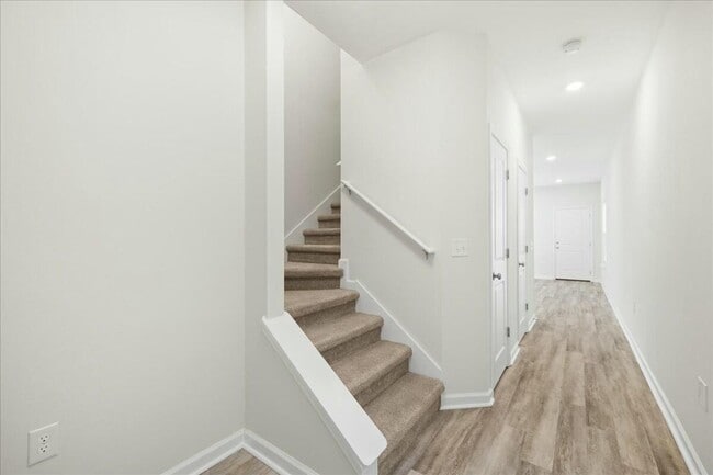 Photo - 321 Allen St