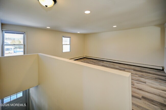 Photo - 12 N Main St