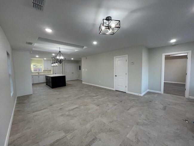 Photo - 5527 Conroe St