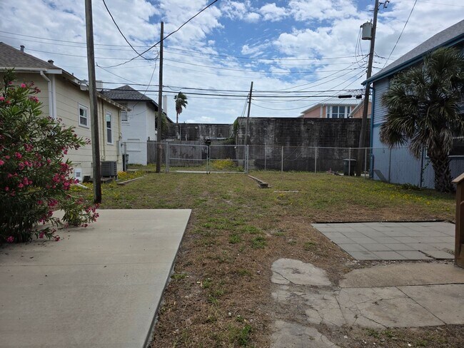 Photo - 1809 Avenue O 1/2 Unit 1809 Ave O 1/2  #1