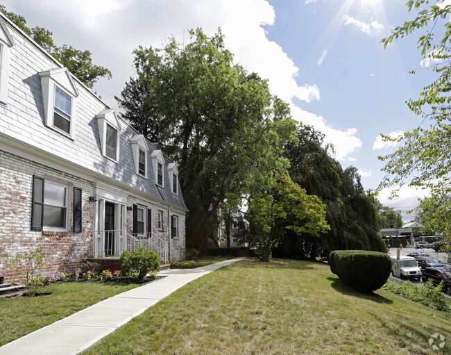 Village Green Apartments Orange, NJ