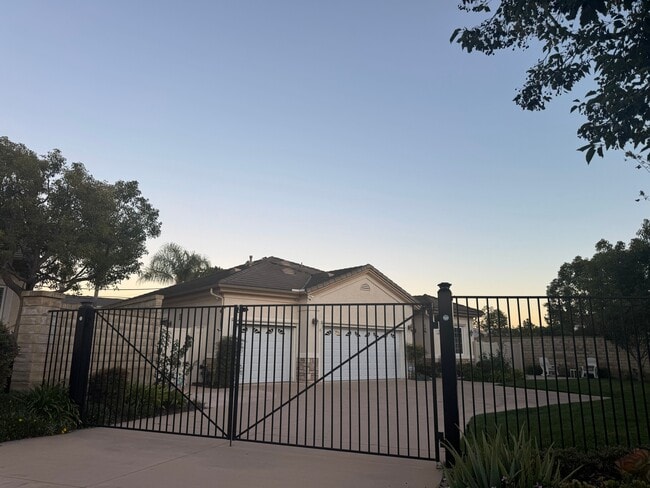 Building Photo - 1399 Cordova St