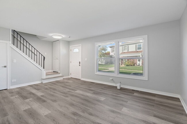 Photo - 1311 Kingsbury Dr Unit E