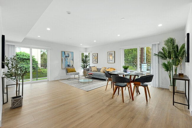 Photo - 5405 Hermitage Ave Unidad 201