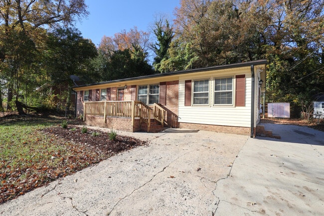 Photo - 937 Green Cir Dr