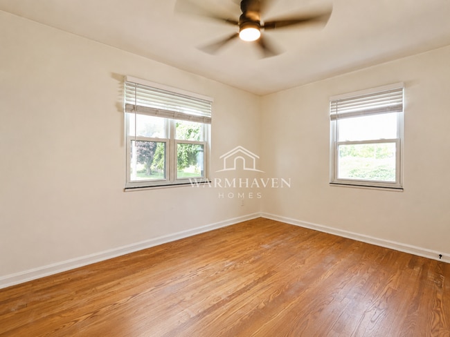 Photo - 640 E Lake Ave
