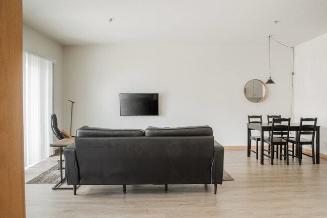 Photo - 1640 N Water St Unit ID1379063P